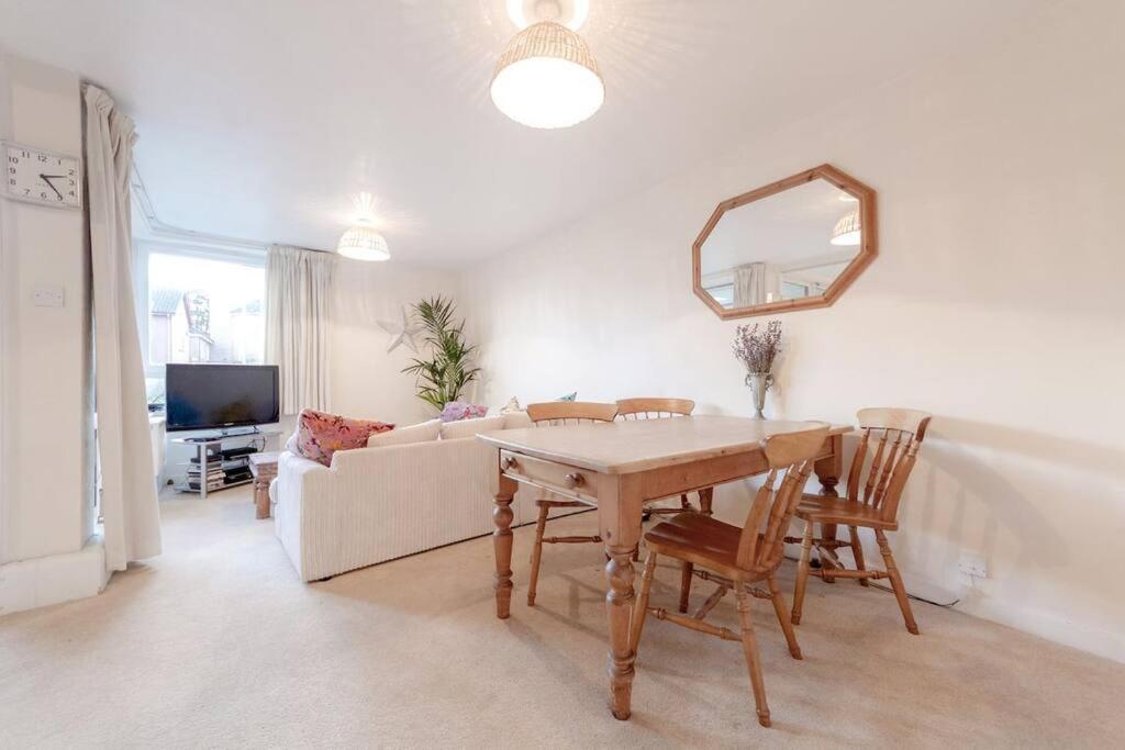 Spacious Two Double Bedroom Flat Londen Buitenkant foto