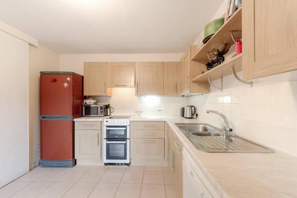 Spacious Two Double Bedroom Flat Londen Buitenkant foto