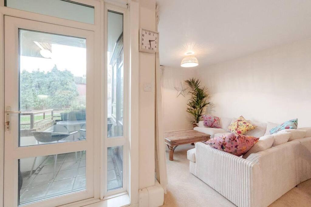 Spacious Two Double Bedroom Flat Londen Buitenkant foto