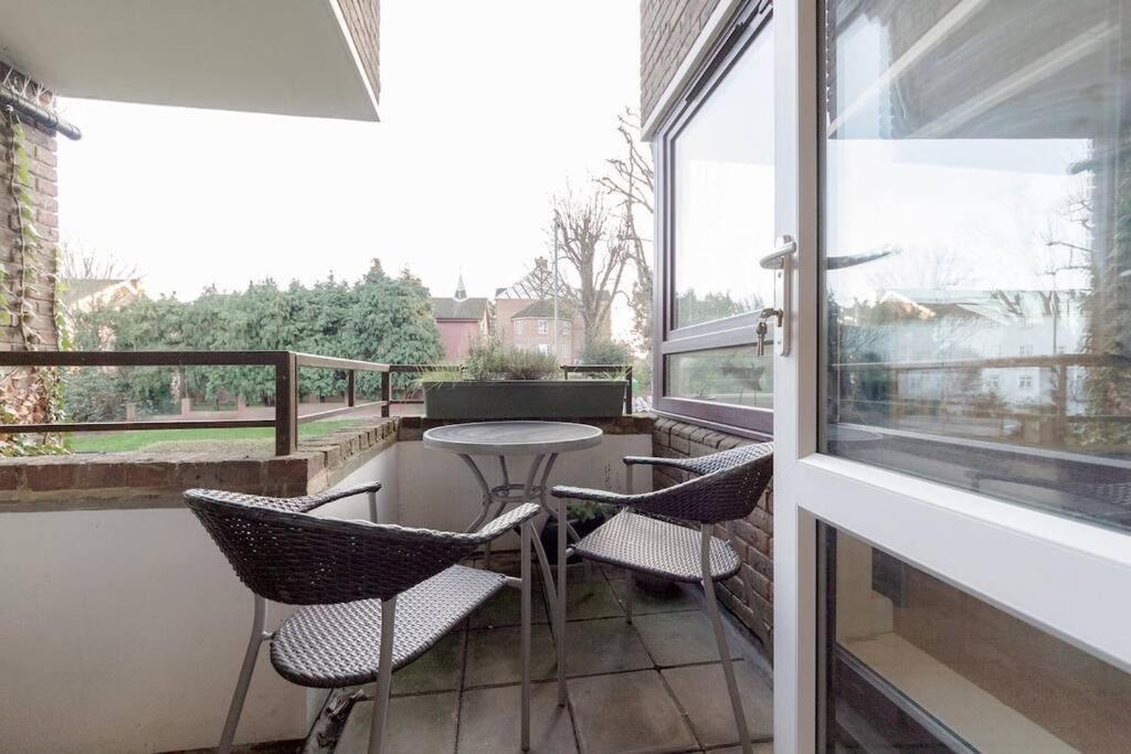 Spacious Two Double Bedroom Flat Londen Buitenkant foto