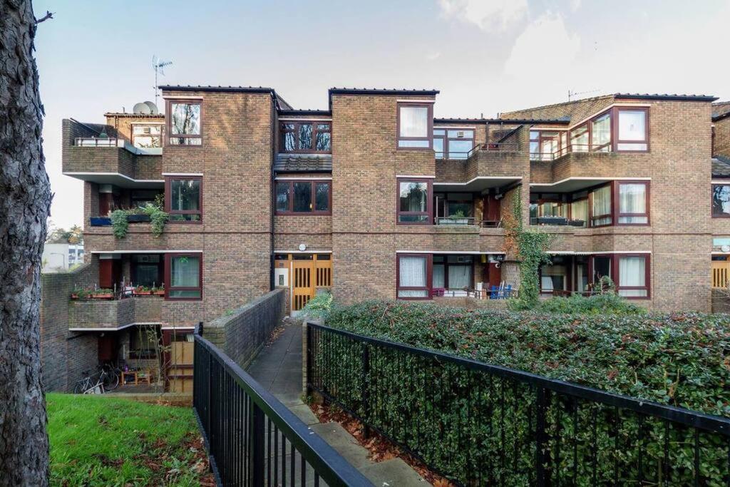 Spacious Two Double Bedroom Flat Londen Buitenkant foto
