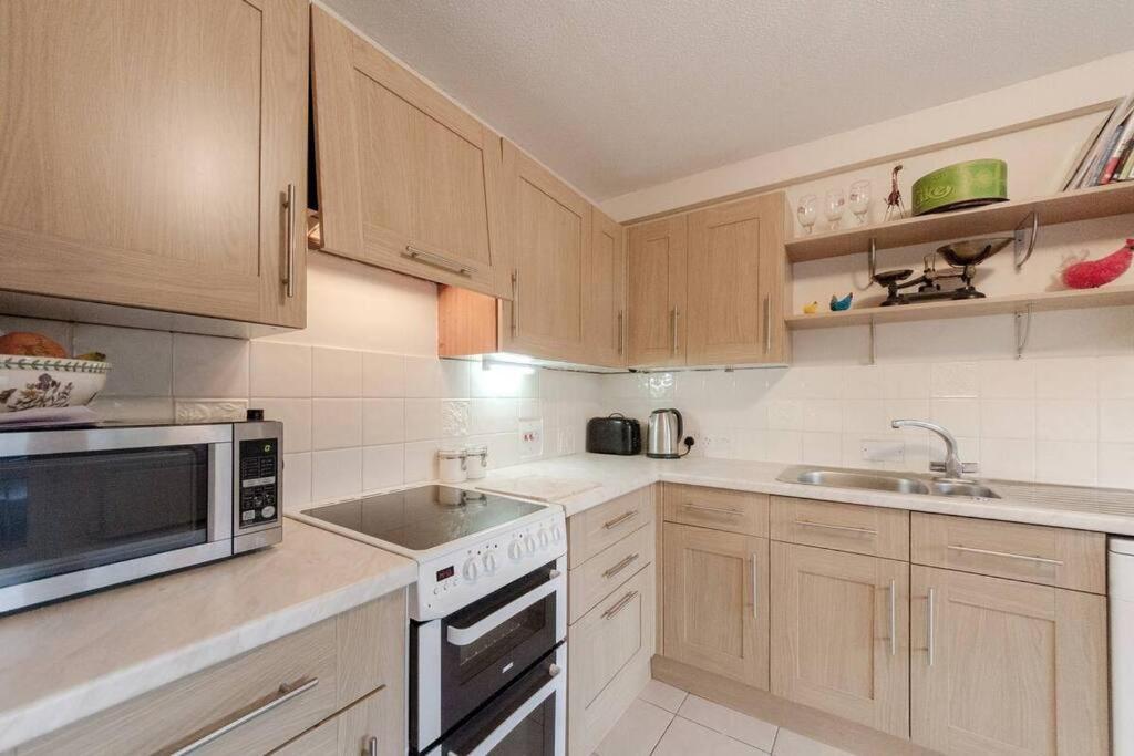 Spacious Two Double Bedroom Flat Londen Buitenkant foto